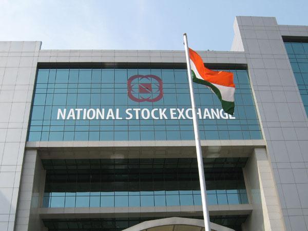 Indian mobile sector gets government lifeline