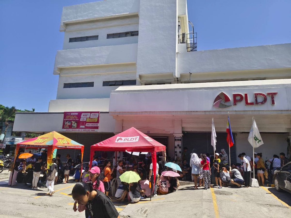 Philippine telcos deploy Starlink in Mindanao after deadly 7.8 quake