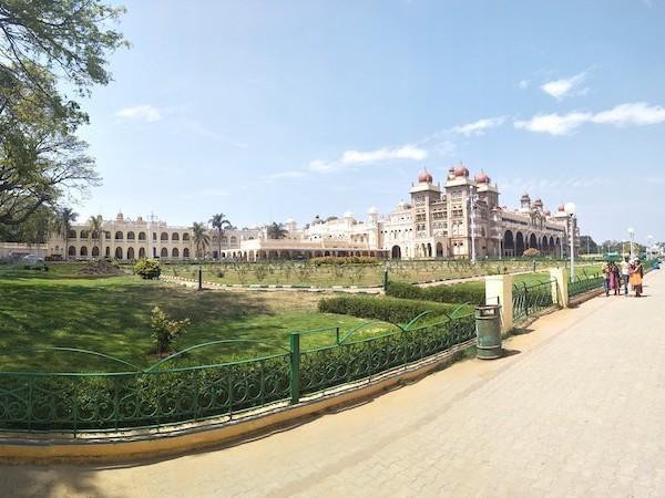 Jio and SES join forces to improve satcoms in India 