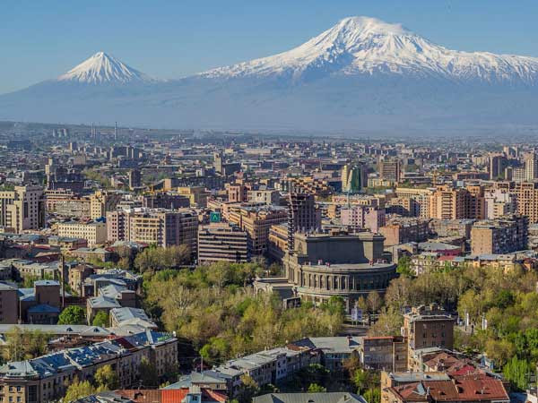 Ucom CEO urges consolidation in Armenia
