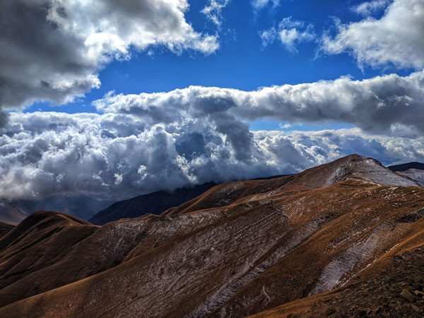 Azeri operators expand coverage to reconnect conflict zones