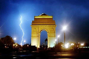 Lockdown: India’s smartphone sales to fall 15-20% in Q2